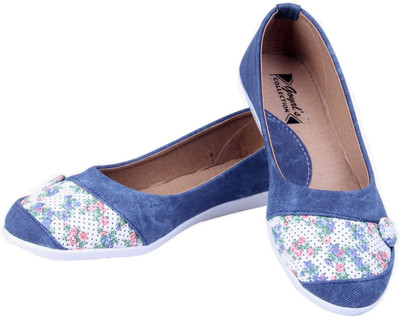 

Goyal Blue Flower Button Bellies For Women(Multicolor