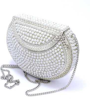

Indian Sparrow Party White Clutch