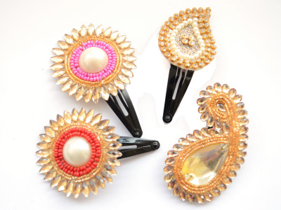 

Pretty Ponytails Party Flower Paisley Hair Accessory Gold Hair Clip Gift Set of 4 Gold Red Pink Hair Clip(Gold, Red, Pink)
