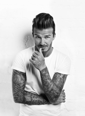 

KumkumArts David Beckham Poster 12 x 18 Inch, HD Quality Image, Gloss Paper, Unframed, Qty 1 Paper Print(18 inch X 12 inch, Rolled)