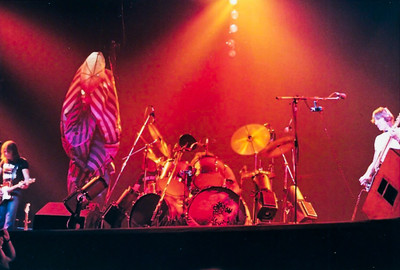 

KumkumArts Pink Floyd Poster 12 x 18 Inch, Vintage Quality Image, Gloss Paper, Unframed, Qty 1 Paper Print(18 inch X 12 inch, Rolled)