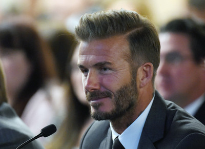 

KumkumArts David Beckham Poster 12 x 18 Inch, HD Quality Image, Gloss Paper, Unframed, Qty 1 Paper Print(12 inch X 18 inch, Rolled)