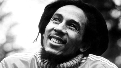 

KumkumArts Bob Marley Poster 12 x 18 Inch, Vintage Quality Image, Gloss, Unframed, Qty 1 Paper Print(18 inch X 12 inch, Rolled)