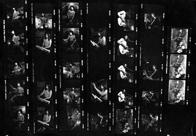 

KumkumArts Pink Floyd Poster 12 x 18 Inch, Vintage Quality Image, Gloss Paper, Unframed, Qty 1 Paper Print(18 inch X 12 inch, Rolled)