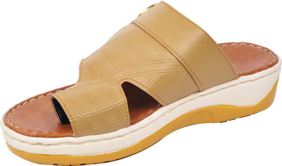 

WeDeshi Men Brown Sandals