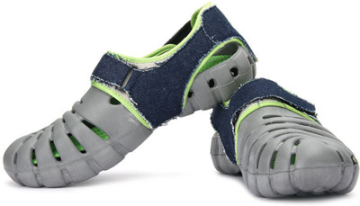 

Globlite Men Grey Sandals