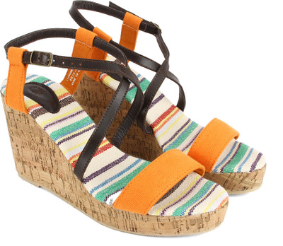

United Colors of Benetton Women 901 Wedges