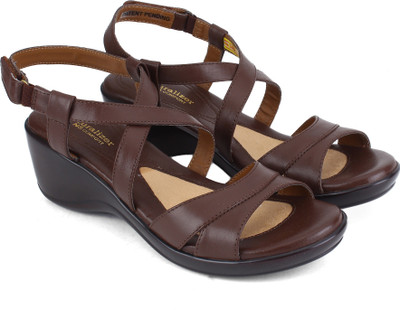 

NATURALIZER Women Brown Wedges