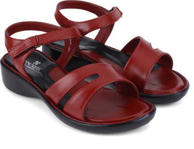Senorita Women CHERRY Casual