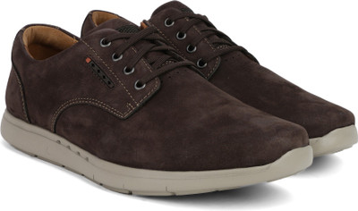 

Clarks UnLomac Edge Brown Nubuck Casual Shoes For Men(Brown