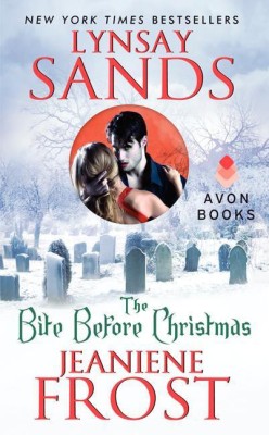 The Bite Before Christmas(English, Paperback, Sands Lynsay)