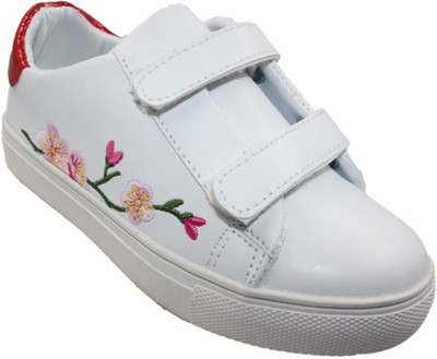 

Vwalk White Sneaker Shoes For Women Sneakers For Women(White