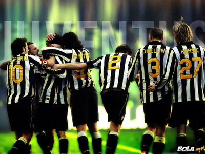 

Juventus Fine Quality Sports Wall Poster Fine Art Print(12 inch X 18 inch, Rolled)