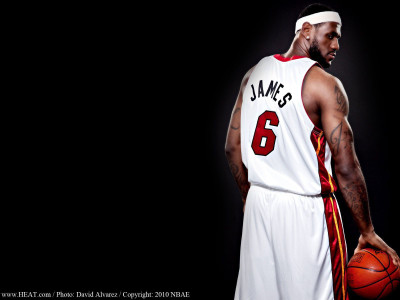 

Lebron James Fine Quality Sports Wall Poster Fine Art Print(12 inch X 18 inch, Rolled)