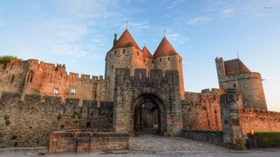 

Akhuratha Castle Fine Quality Wall Poster Paper Print(12 inch X 18 inch, Rolled)