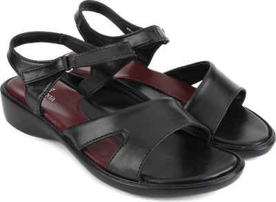 

Senorita Women BLACK Casual