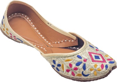 

Royal Collection Handmade Jutis For Women(Multicolor, Multi