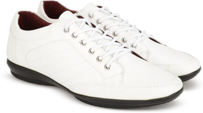 

Versace 19.69 Italia Casual For Men(White, Bianca_vipera