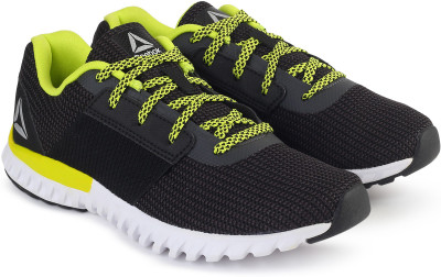 

REEBOK REEBOK CITY RUNNER Running Shoes For Women(Multicolor, Coal/blk/yllw/slvr/wht