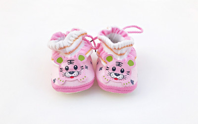 

Kidofash BOOTIE-TIGER Booties(Toe to Heel Length - 12 cm Pink)