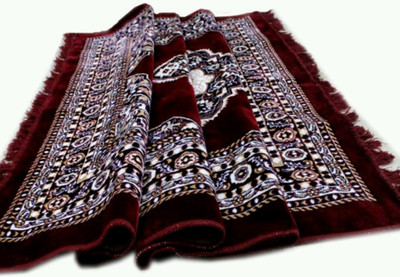 

GARIMA 3 STAR Maroon Velvet Carpet(150 cm X 210 cm)