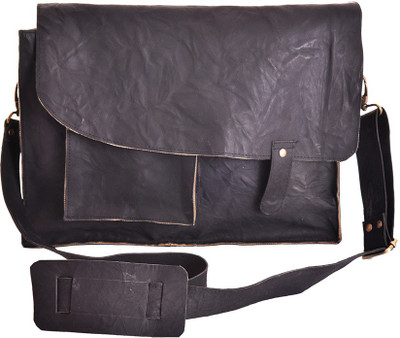 

Craft Play Handicraft 16 inch Laptop Messenger Bag(Black)