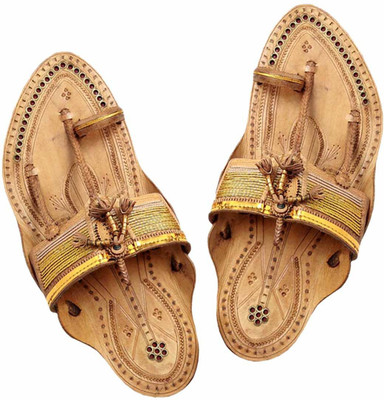 

eKolhapuri Men Tan Flats