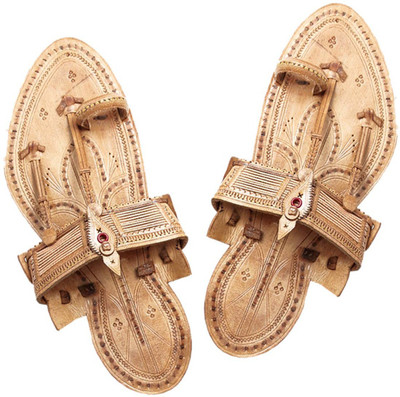 

eKolhapuri Men Tan Flats