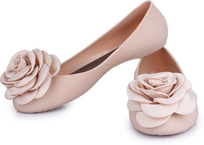 

Adorn Women Beige Bellies