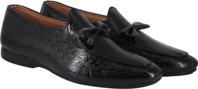

LeatherKraft Partywear Shoes Party Wear For Men(Black