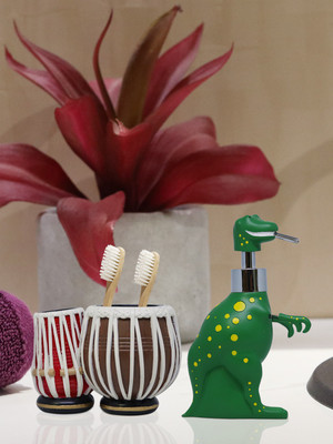 

Shresmo Shresmo Fusion Polyresin Soap or Lotion Dispenser with Toothbrush Holder, 2 Piece Bathroom Accessories, Gift Set Polyresin Bathroom Set(Pack of 2)