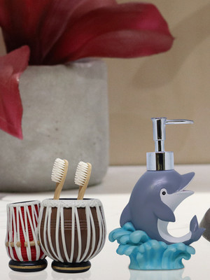 

Shresmo Shresmo Fusion Polyresin Soap or Lotion Dispenser with Toothbrush Holder, 2 Piece Bathroom Accessories, Gift Set Polyresin Bathroom Set(Pack of 2)