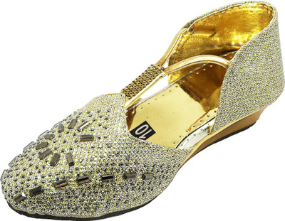 

easysteps Girls Slip-on Flats(Gold