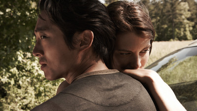 

Aabhaas TV Show The Walking Dead Steven Yeun Glenn Rhee Lauren Cohan Maggie Greene HD Wall Poster Paper Print(12 inch X 18 inch, Rolled)