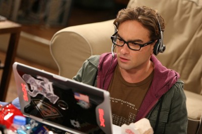 

Akhuratha Designs TV Show The Big Bang Theory Leonard Hofstadter Johnny Galecki Nerd Computer HD Wall Poster Paper Print(12 inch X 18 inch, Rolled)