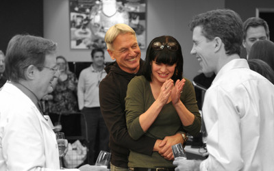 

Aabhaas TV Show NCIS Jimmy Palmer Brian Dietzen Abby Sciuto Pauley Perrette Leroy Jethro Gibbs Mark Harmon HD Wall Poster Paper Print(12 inch X 18 inch, Rolled)