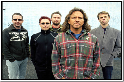 

Akhuratha Pearl Jam Fine Quality Wall Poster Paper Print(12 inch X 18 inch, Rolled)