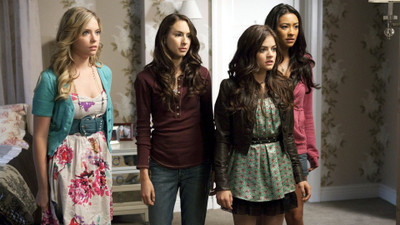 

Akhuratha Designs TV Show Pretty Little Liars HD Wall Poster Paper Print(12 inch X 18 inch, Rolled)