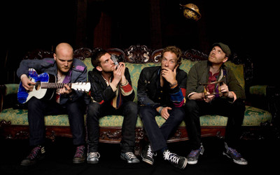 

Akhuratha Coldplay Fine Quality Wall Poster Paper Print(12 inch X 18 inch, Rolled)