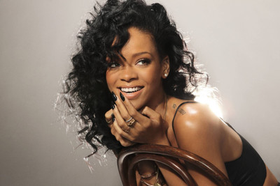 

Akhuratha Rihanna Fine Quality Wall Poster Paper Print(12 inch X 18 inch, Rolled)