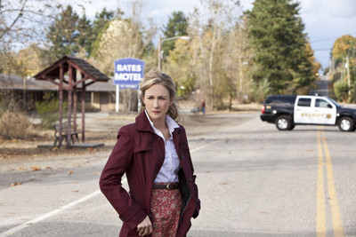 

Akhuratha Designs TV Show Bates Motel Vera Farmiga HD Wall Poster Paper Print(12 inch X 18 inch, Rolled)