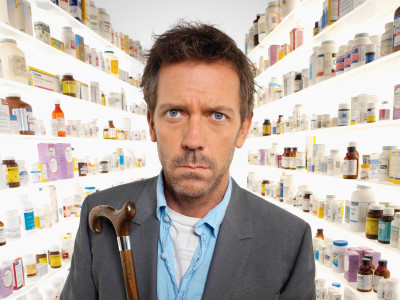 

TV Show House Hugh Laurie Dr. Gregory House HD Wall Poster Paper Print(12 inch X 18 inch, Rolled)