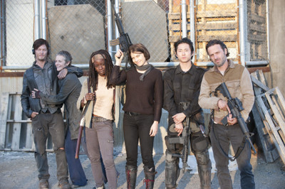 TV Show The Walking Dead HD Wall Poster Paper Print(12 inch X 18 inch, Rolled)
