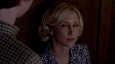 

TV Show Bates Motel Vera Farmiga HD Wall Poster Paper Print(12 inch X 18 inch, Rolled)