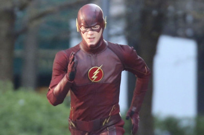 

TV Show The Flash (2014) HD Wall Poster Paper Print(12 inch X 18 inch, Rolled)