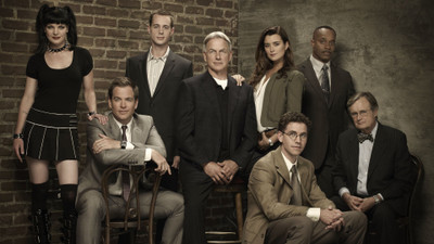

Akhuratha Designs TV Show NCIS Mark Harmon Leroy Jethro Gibbs Pauley Perrette Abby Sciuto Cote De Pablo Ziva David Michael Weatherly Anthony Dinozzo Sean Murry HD Wall Poster Paper Print(12 inch X 18 inch, Rolled)
