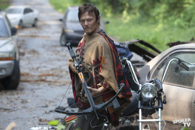 

Aabhaas TV Show The Walking Dead Norman Reedus Daryl Dixon HD Wall Poster Paper Print(12 inch X 18 inch, Rolled)