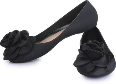 

Adorn Women Black Bellies