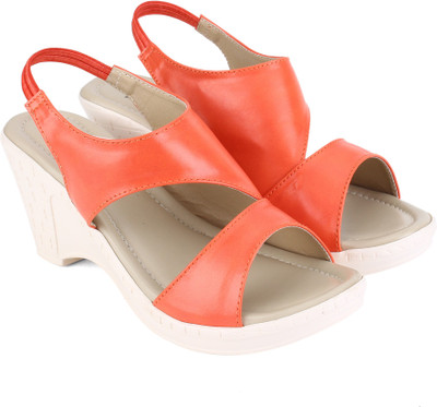 

Senorita Women CHERRY Wedges