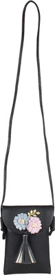 

WhiteAsh Women Casual Black PU Sling Bag